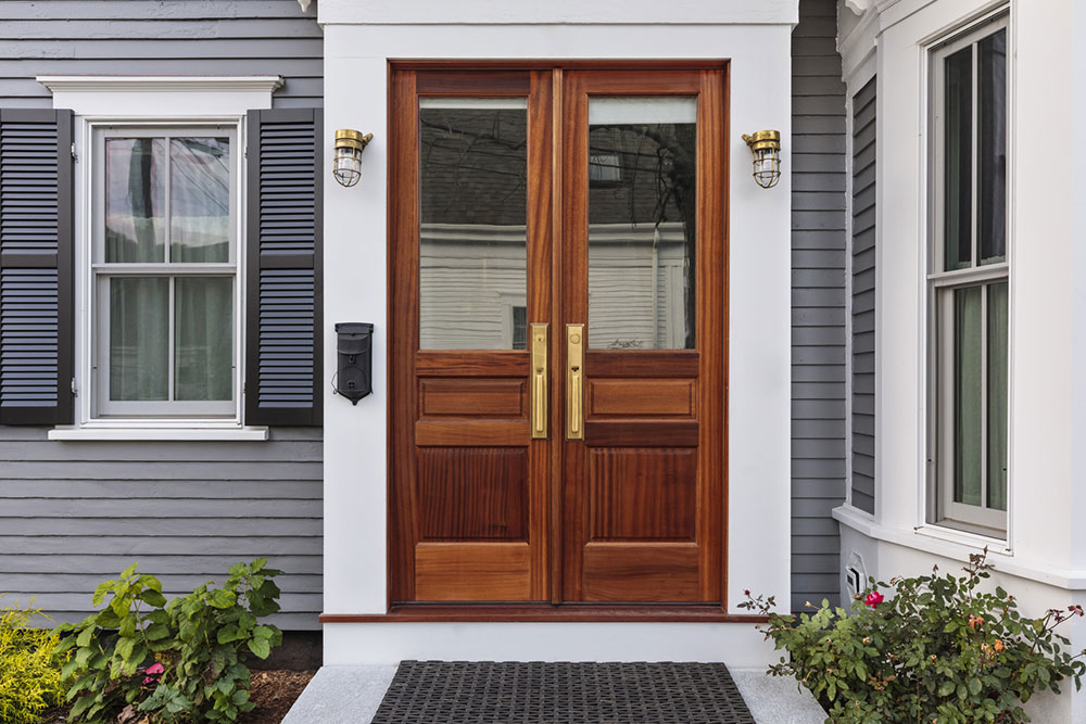 Avoid these 3 mistakes while choosing a front door